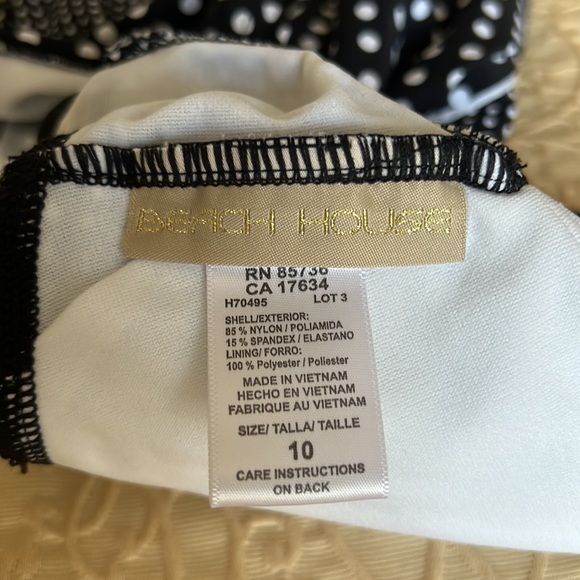 Beach House Swim Tank - Picture 5 of 7